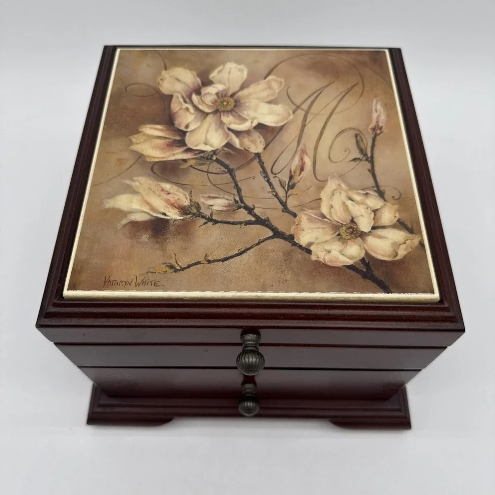 Kathryn White Wooden Jewel Box Beautiful Tri Coastal Floral Top Design